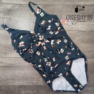 Smismivo Cross Front One Piece Swimsuit Size XL